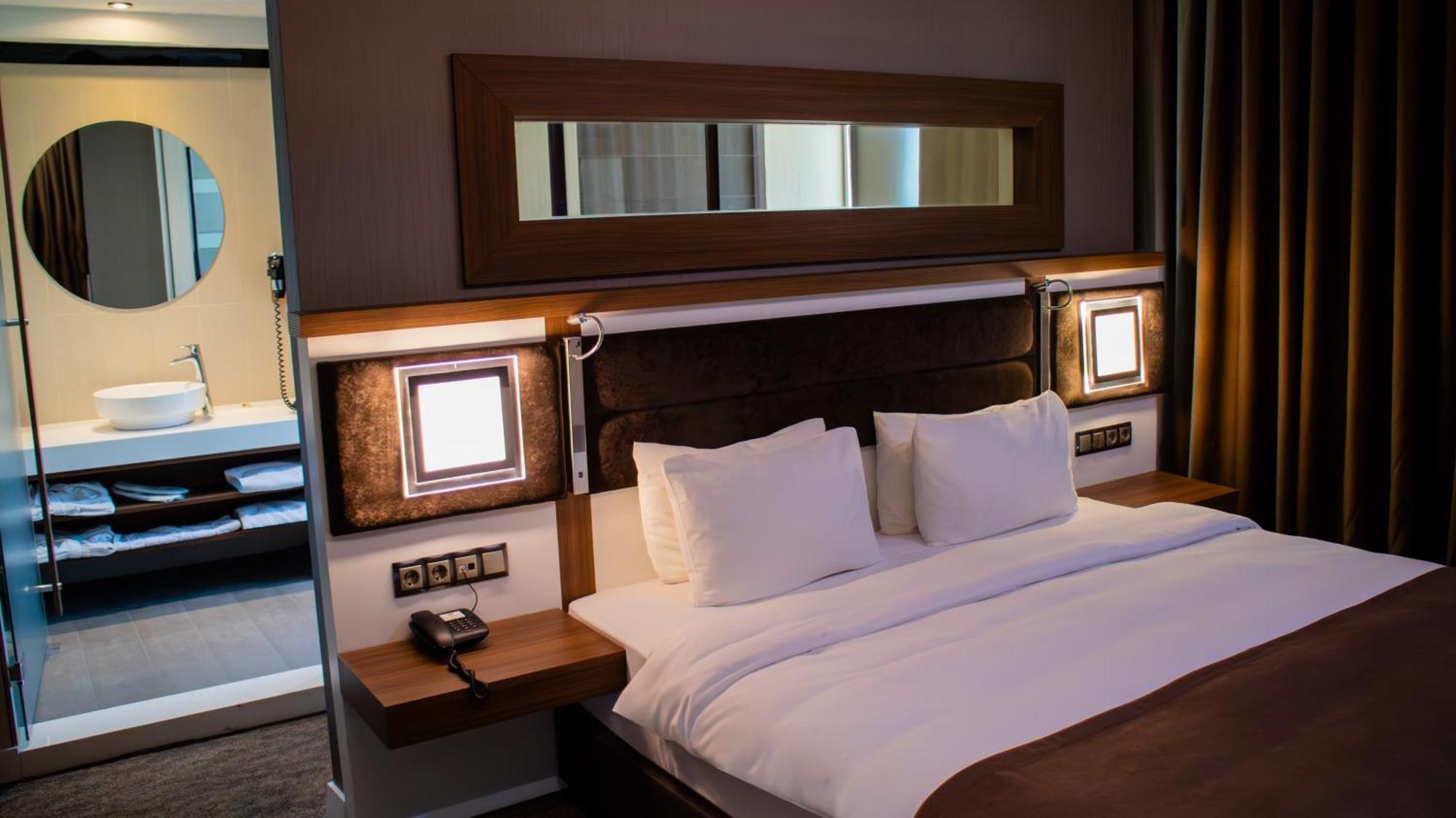Sam Royal Hotel Ескишехир Екстериор снимка